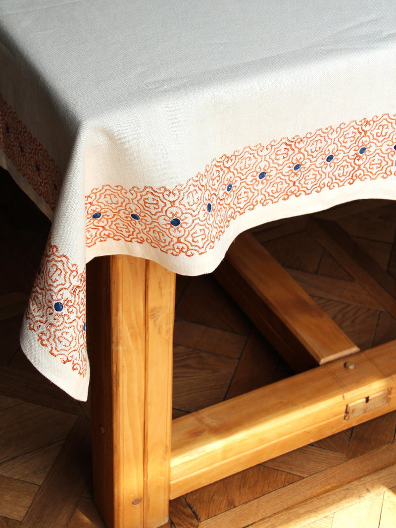 Hand-printed linen tablecloth "orange" – 170/270cm